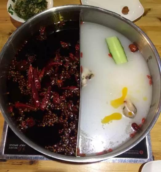 最近最火的重庆火锅,超霸气的火锅