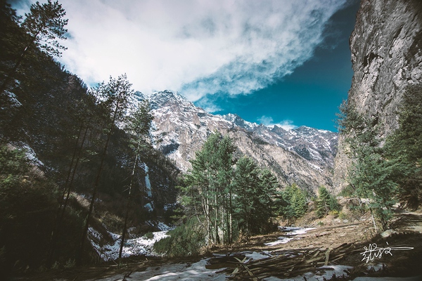 2023年中国史诗级十大徒步路线,徒步旅行路线攻略