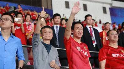 告诉你|吃着热干面,系着爱马仕,你不知道的许家印