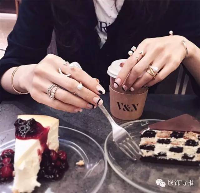 想迷倒你老公吗？韩国小伙教你选配饰