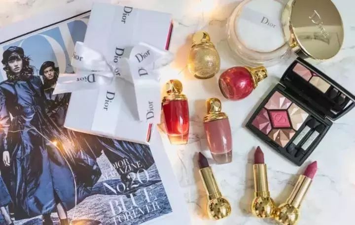 2018褰╁澶х墝鍦ｈ癁濂楄,鍓佹墜褰╁