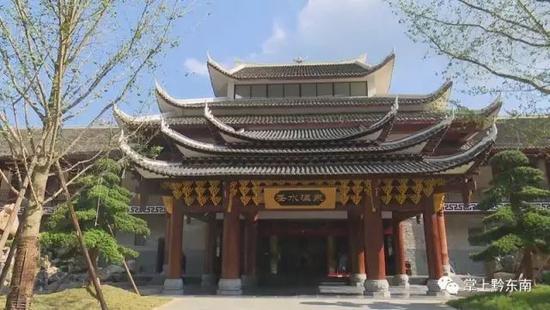 冬日里的温泉最暖心,冷天最适合泡温泉有益身体健康