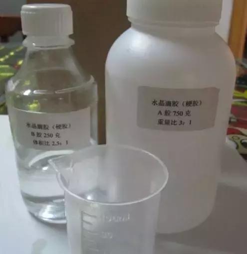 怎么把鲜花做成标本不会枯萎,透明树脂胶怎么制作鲜花标本