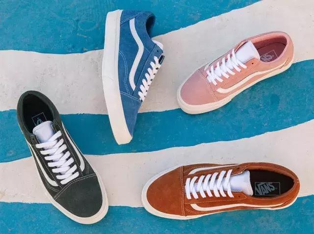 易烊千玺贝壳鞋子,易烊千玺穿的平价又潮的鞋