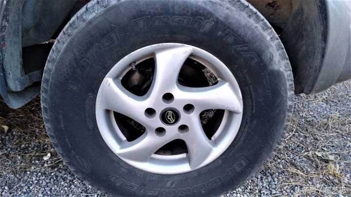 领克03后排能不能全平放倒睡觉 (国产suv可以放平睡觉的车)