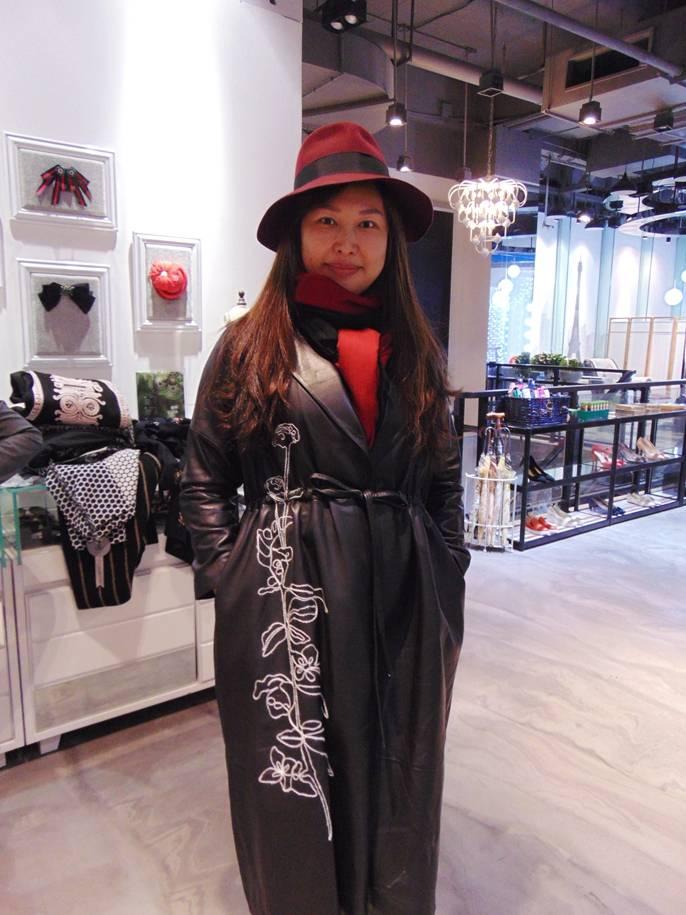 鍝堥噷鐜嬪瓙鑻变鸡瑗胯,鍝堥噷鐜嬪瓙瑗胯