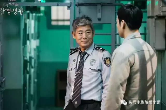 豆瓣9.1升到9.2这部韩剧好残酷：明星被羞辱查*处私**狱警无耻索贿