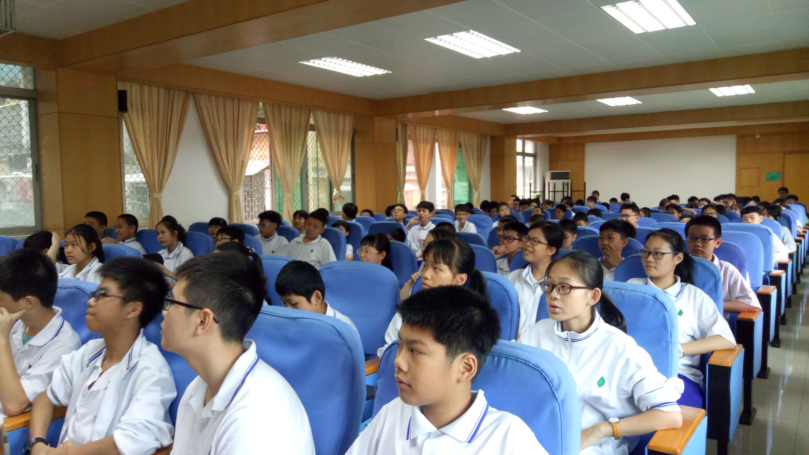 职业中学学生职业规划讲座,职业生涯规划教育系列讲座