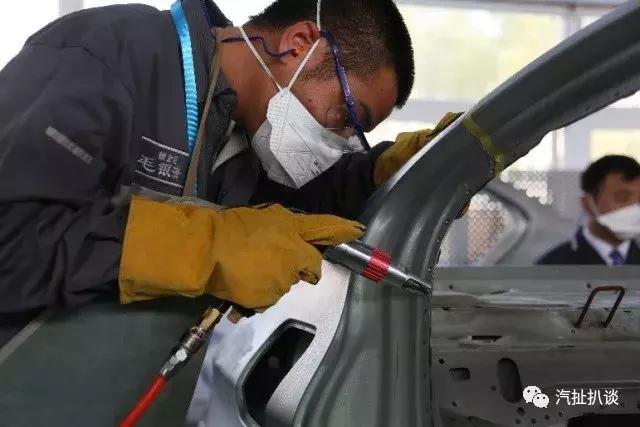 宝马4s修车贵吗,宝马4s店维修有多贵