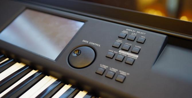 雅马哈便携式双排键：STAGEAELC-02大揭秘