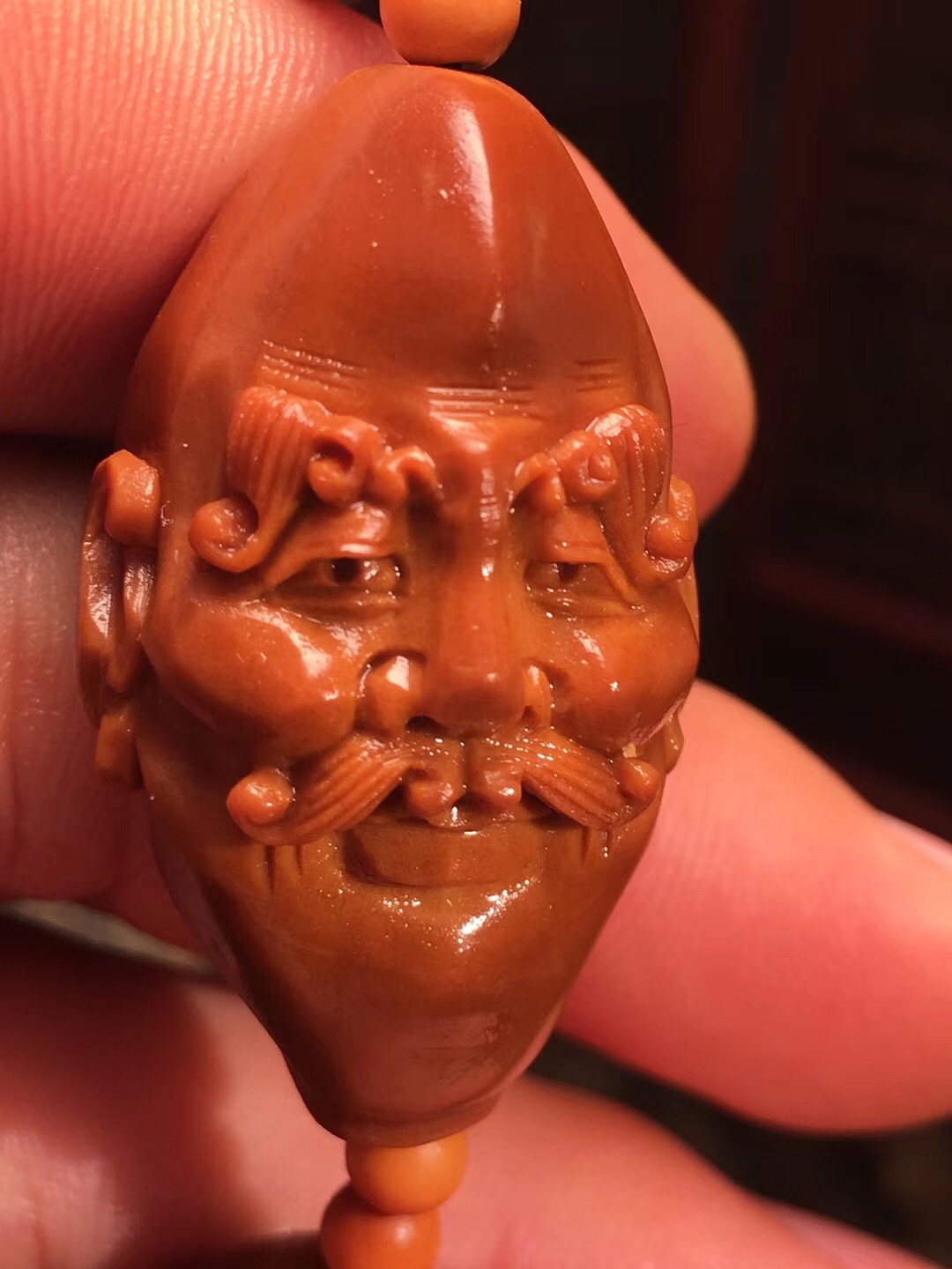 橄榄核里边都干了还容易开裂吗,橄榄核开裂用蛋清还是用502