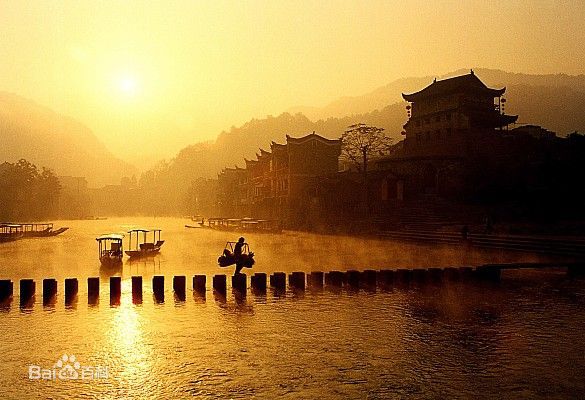 凤凰古城旅游攻略,凤凰古城景区