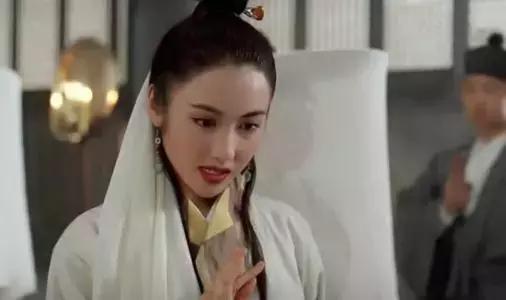 又双叒叕翻拍了!两位新晋小鲜肉你更看好谁?