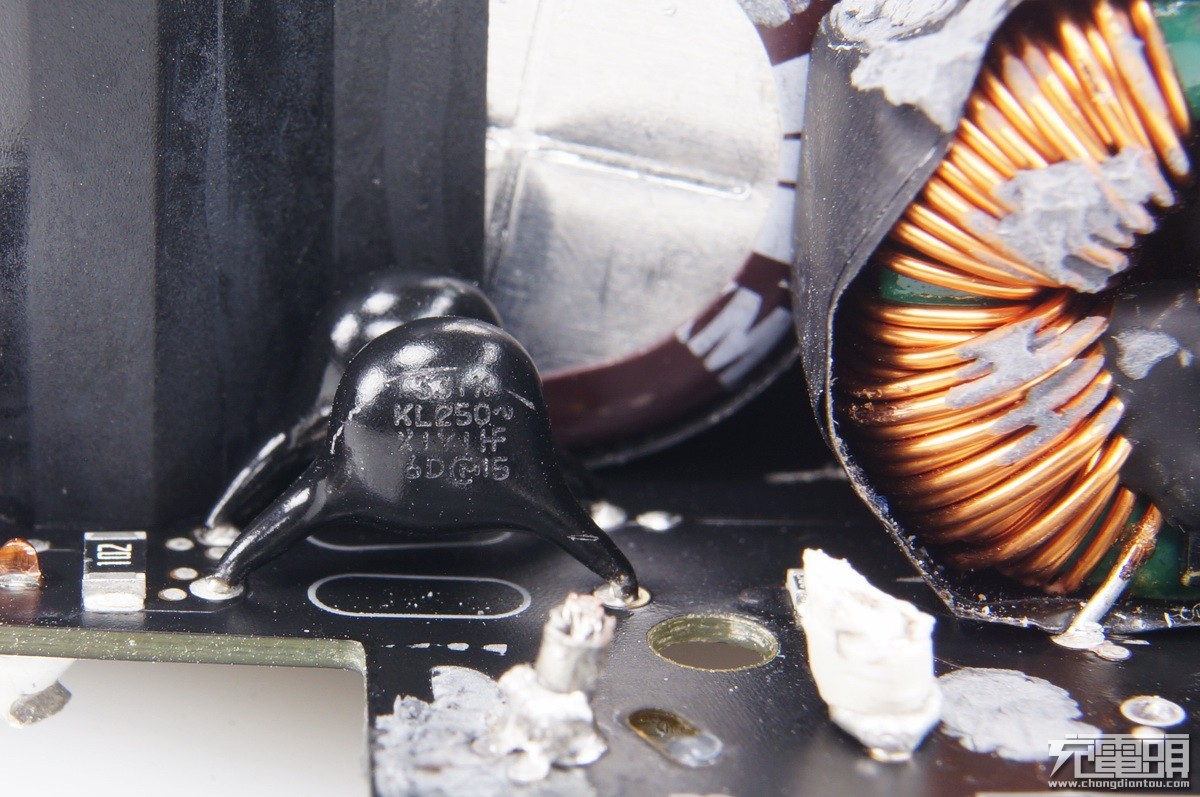 有没有仿的很真的苹果充电器,贫穷限制了我的想象力动画