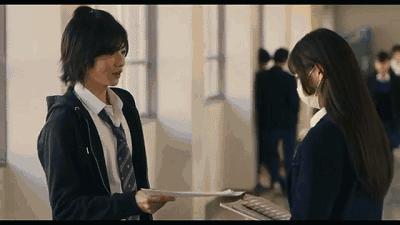 上周我们真的在电影院里住了两天