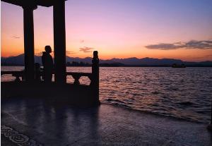 任何的成功都是一个缓慢的过程,任何的商业成功都是有迹可循