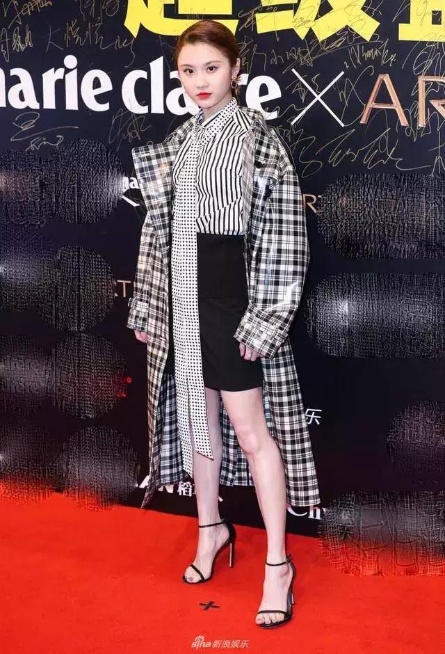 星光大赏杨幂刘亦菲唐嫣,杨幂刘亦菲同框图片