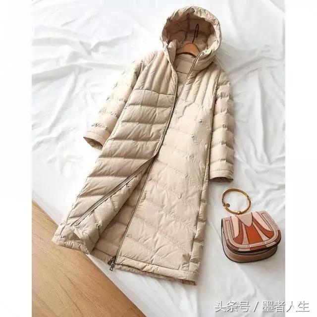 高圆圆晒别墅照，不料腿上的“魔术裤”亮了，网友：给我来一打