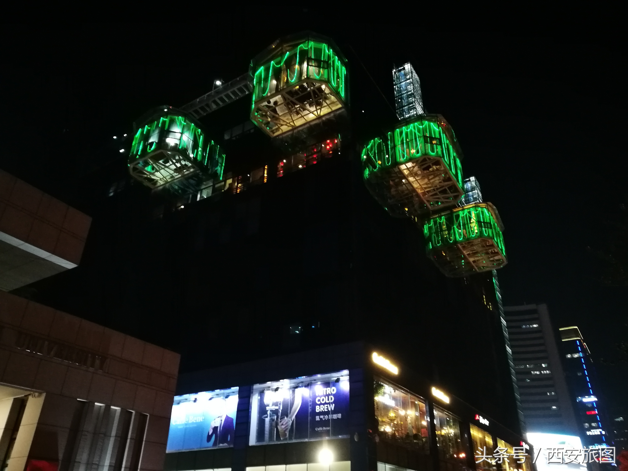 西安有哪些好玩的地方和美食街,西安小寨有什么好逛的地方