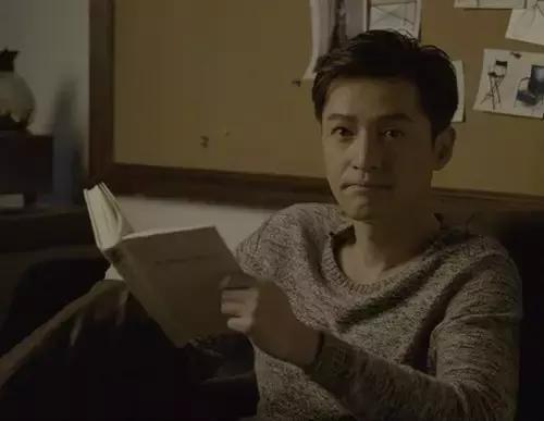 胡歌深夜发圈,胡歌深夜发文感慨万千