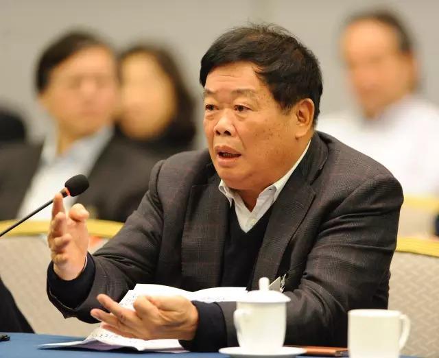 曹德旺年轻人别急着买房子,曹德旺自己买豪宅劝年轻人别买房