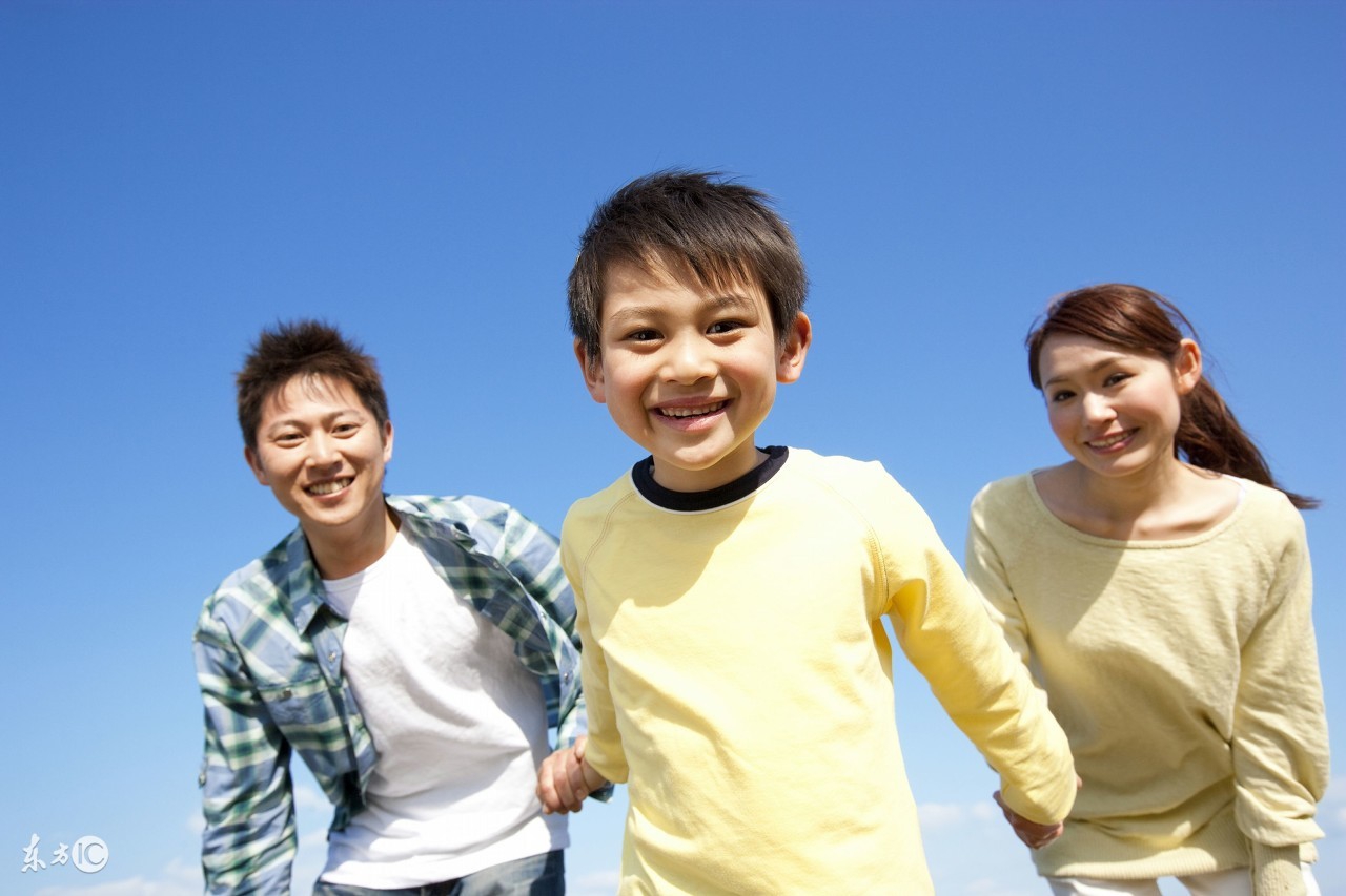 无意中翻了老公的口袋，他把我的手打肿了！