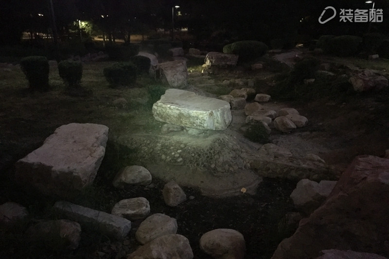 贴小招贴的，我来给你们暴暴光，不讲究