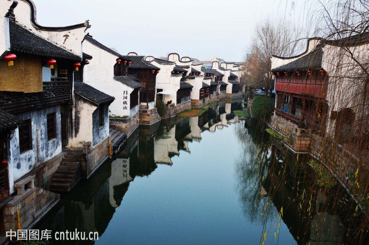 鏈堟渤鍙ら晣,娓哥帺鏈堟渤鍙ら晣