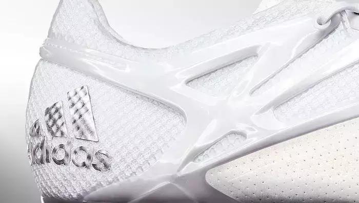 c罗第五座金球奖哪年,c罗第三次金球专属战靴