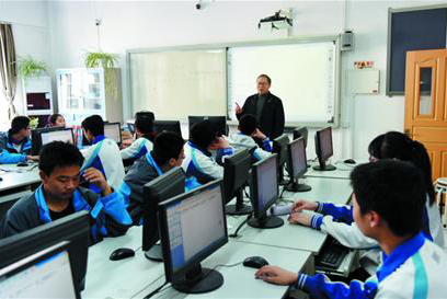 高中生和大学教授学习,清华大学教授怎样提高高中生教学