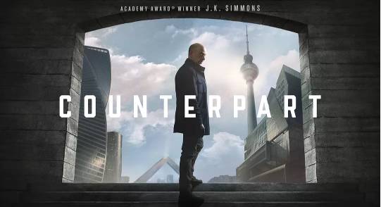 比起潘粤明与暗，他贡献了奥斯卡级的“分裂”，这电视剧玩得太大