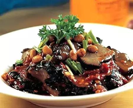 秋季滋补活海参,深海海参大乌参怎么煮食