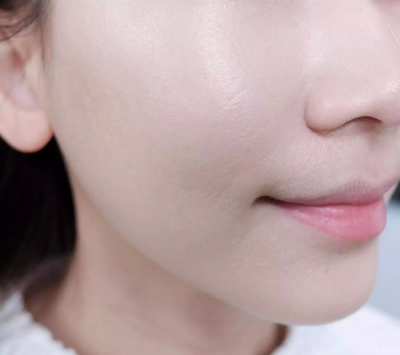 cpb贵妇粉霜好用吗,cpb和dior粉底液