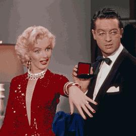 十大必买经典款女士钻戒,最好看的三款钻戒