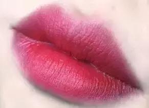 35W一支的口红,是贫穷限制了我的想象力!