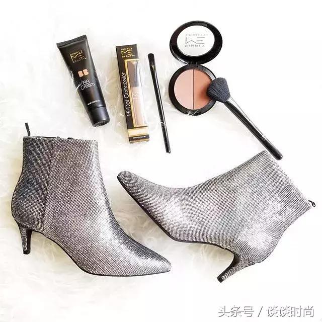 作妖啊！7-11便利店竟然出彩妆了！口红粉底液等通通不超过35元