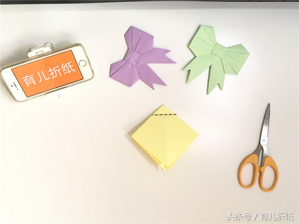 如何折纸迷你带蝴蝶结的高跟鞋,可以戴在头上的折纸蝴蝶结怎么做