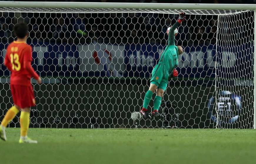 媒体人谈中日足球差距是如何形成,中日小学生踢球对比