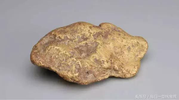 自己家里有大量黄金如何变现,如果挖到一吨黄金该怎么卖出去