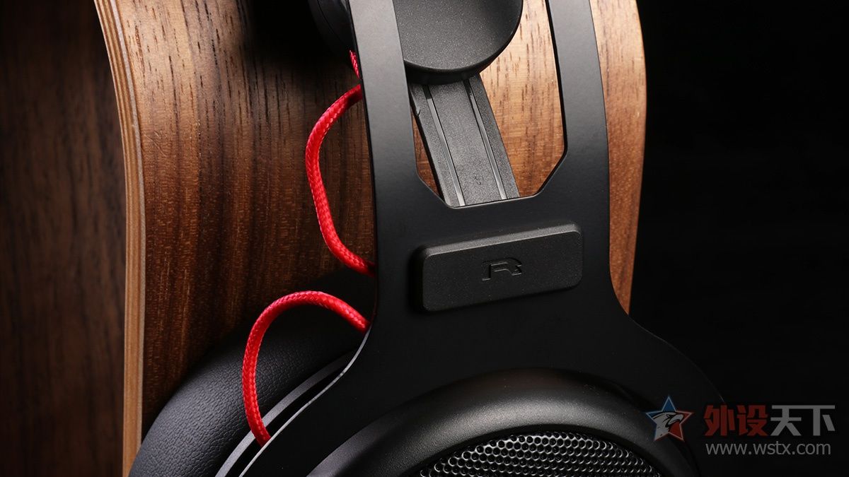 性价比最好的吃鸡蓝牙耳机,惠普暗影精灵800耳机好用吗