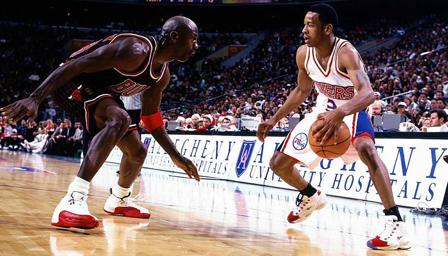 crossover另一只手接不住球,crossover防守撤步