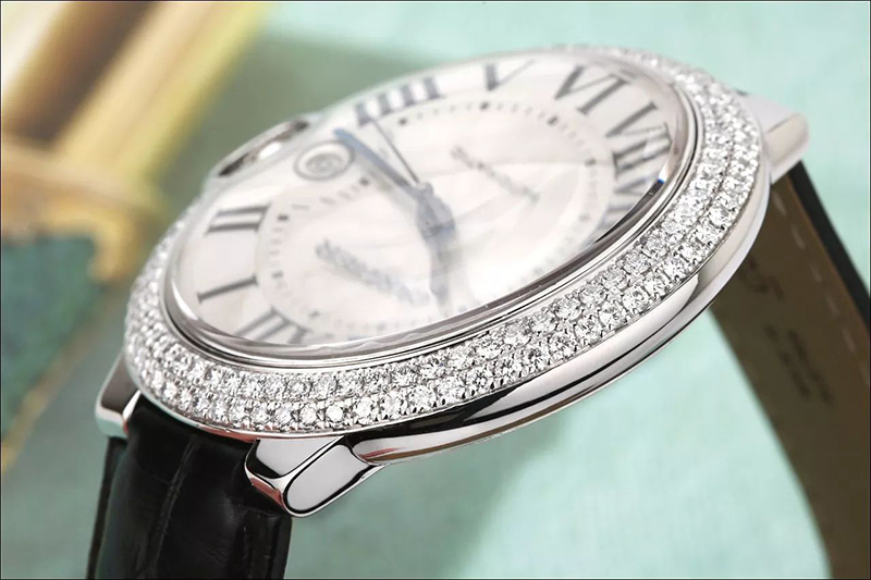 卡地亚蓝气球系列男士腕表镂空,卡地亚高级珠宝腕表推荐