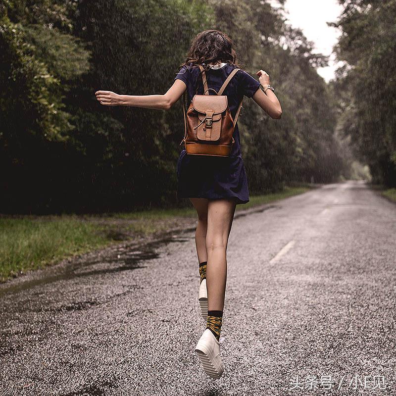 给我一个通勤包｜预算5k，不要logo