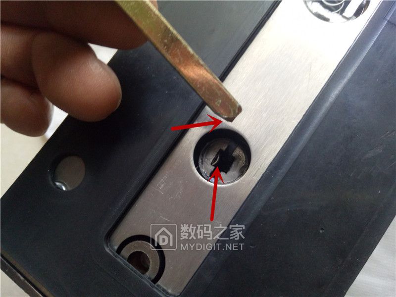 智能门锁拆解步骤,智能门锁拆解图解