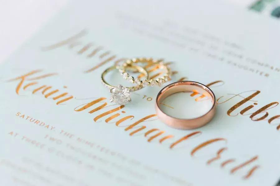 结婚的金首饰被偷了,结婚首饰在婆家丢了