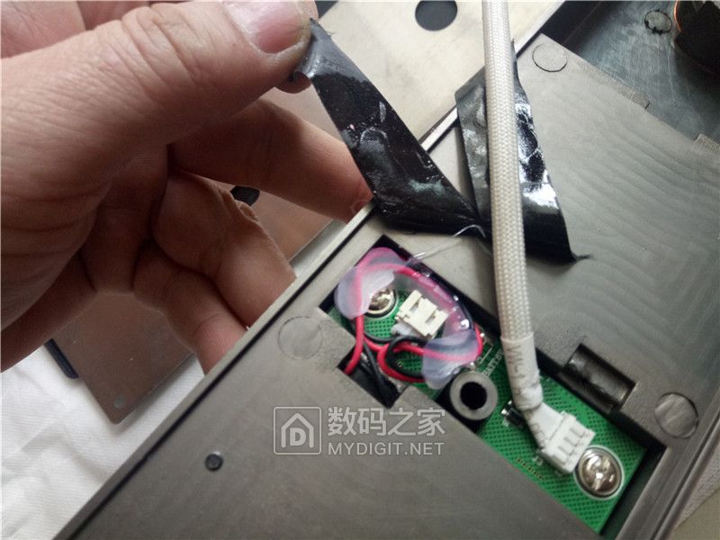 智能门锁拆解步骤,智能门锁拆解图解