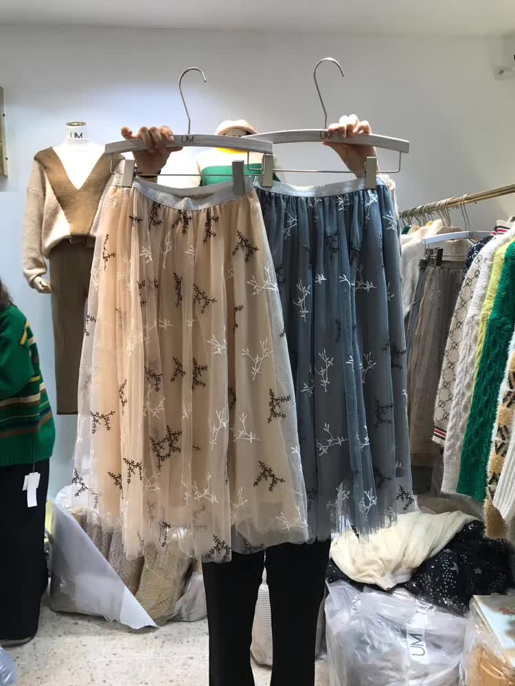 时髦穿搭冬季衣橱必备基础款,秋季时髦又保暖的穿搭