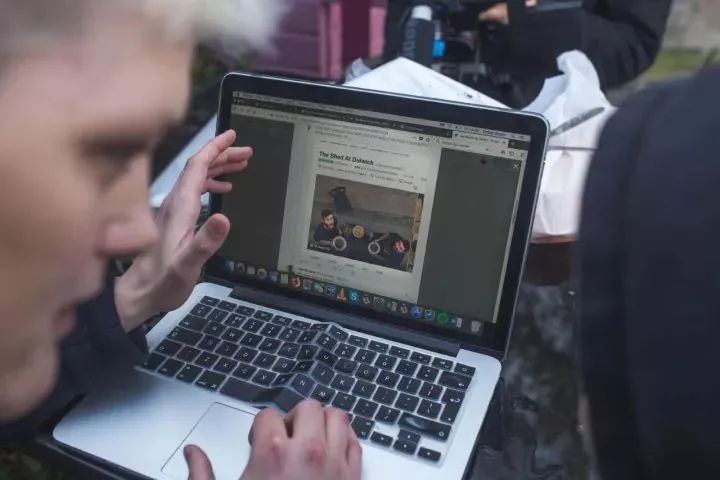 把自家破后院谎称为高级餐厅，7个月做到伦敦餐厅NO.1