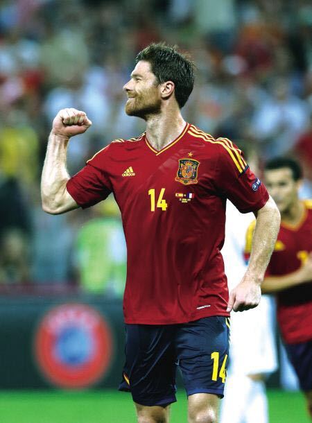 巴西传奇球星卡卡宣布退役了吗,卡卡退役十大巅峰进球