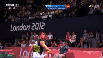 打羽毛球不知道跑位,打羽毛球不会发力怎么训练